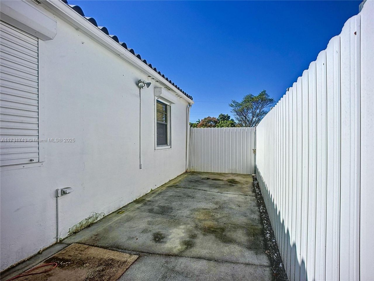 35 SW 63rd Ct, Miami, FL 33144 Photo