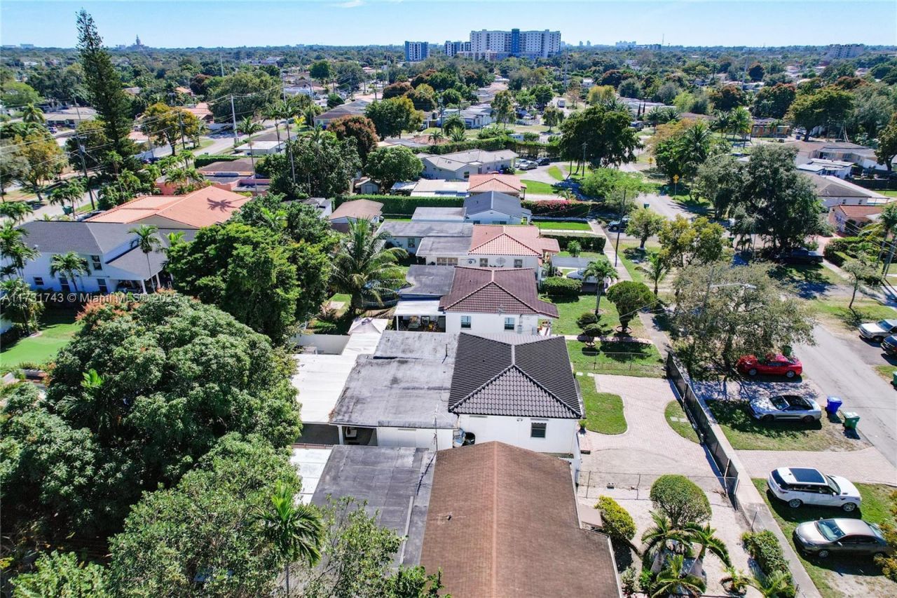 35 SW 63rd Ct, Miami, FL 33144 Photo