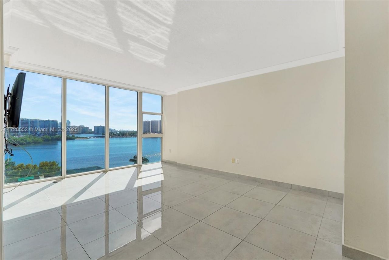 3370 Hidden Bay Dr, Unit 910, Aventura, FL 33180 Photo