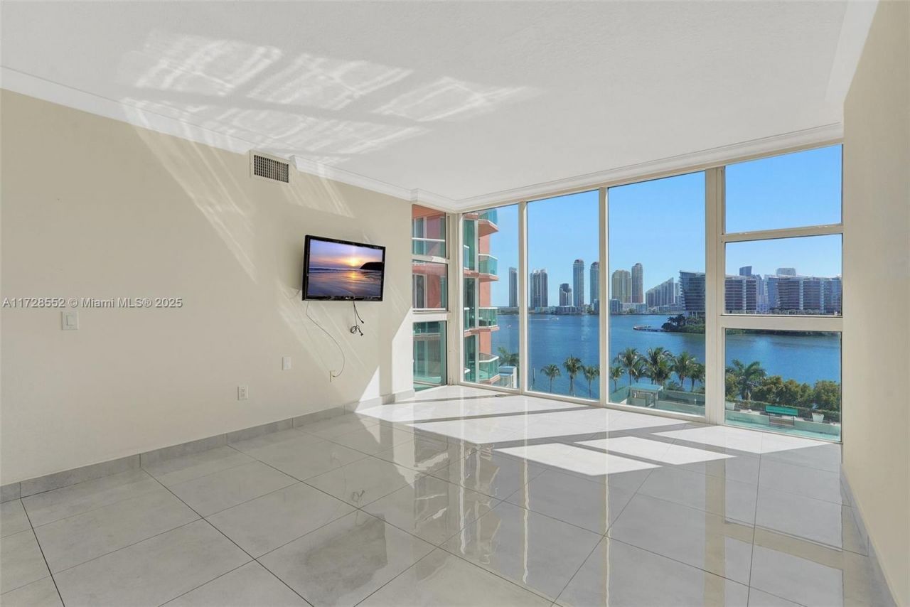 3370 Hidden Bay Dr, Unit 910, Aventura, FL 33180 Photo