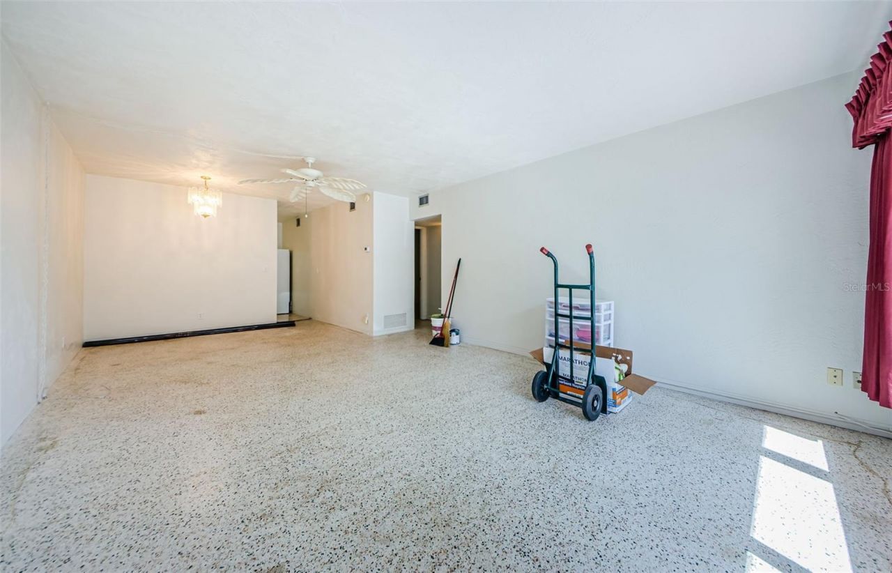 4154 57th Street N, Unit 173, Kenneth City, FL 33709 Photo