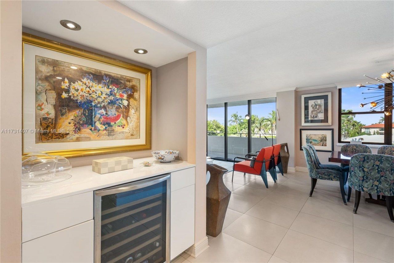 9660 W Bay Harbor Dr, Unit 3B, Bay Harbor Islands, FL 33154 Photo