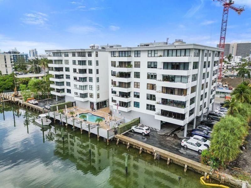 9660 W Bay Harbor Dr, Unit 3B, Bay Harbor Islands, FL 33154 Photo