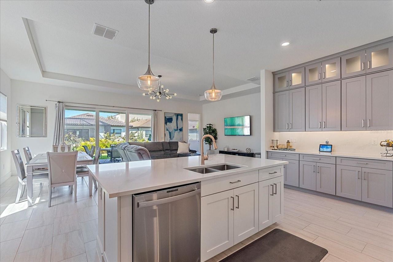 2114 5th Street E, Palmetto, FL 34221 Photo