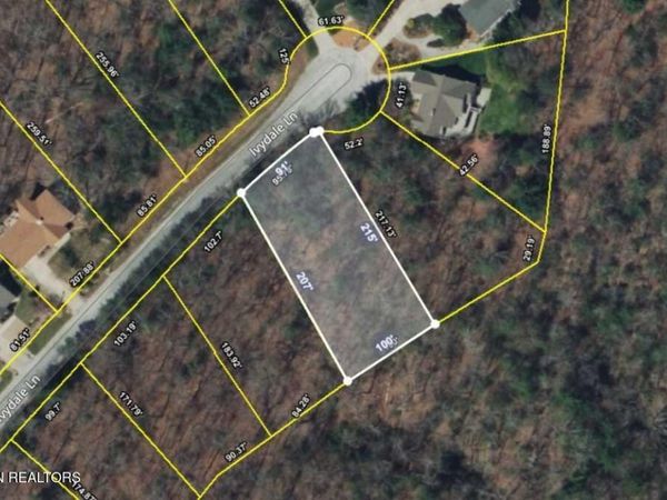 30 Ivydale Lane, Crossville, TN 38558