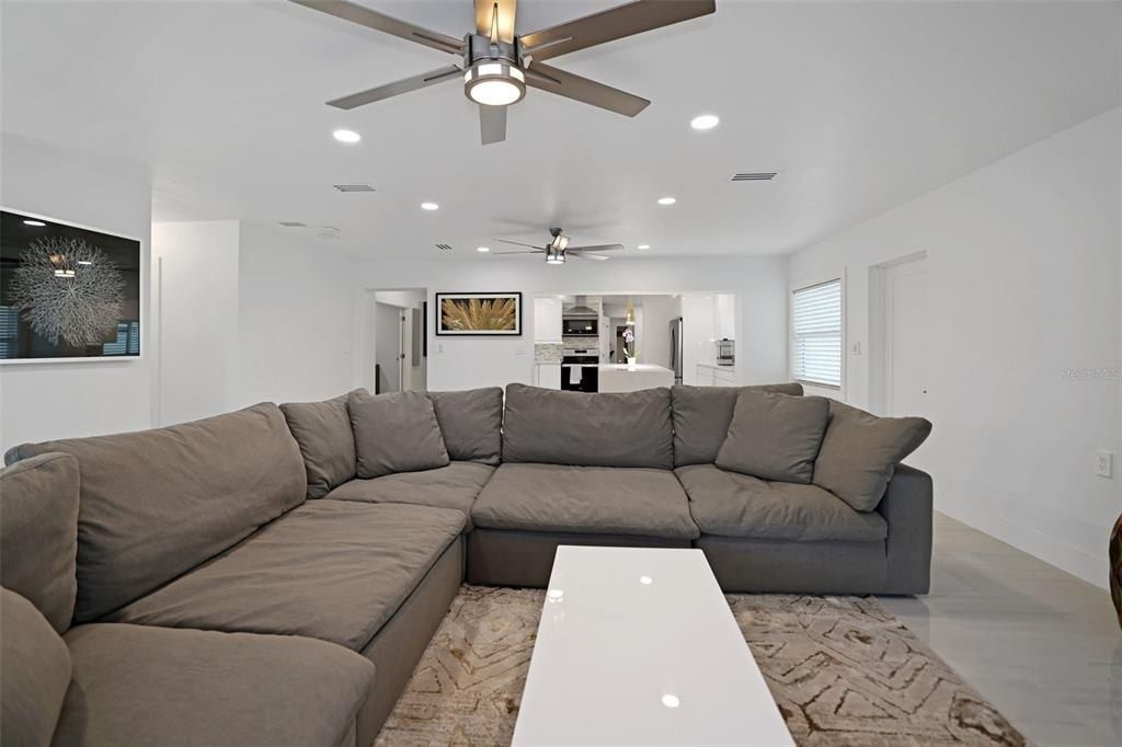 16015 Redington Drive, Redington Beach, FL 33708 Photo