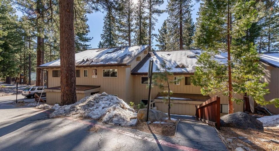 321 Ski Way, Unit 197, Incline Village, NV 89451 Photo