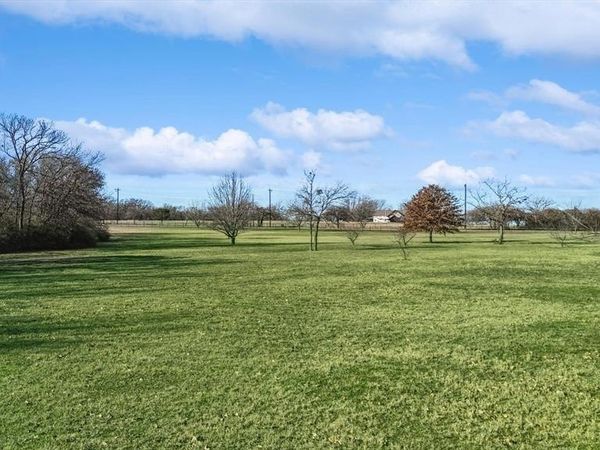 987 Gibbons Road, Bartonville, TX 76226