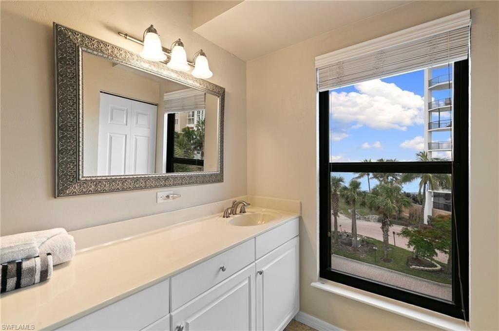 502 La Peninsula Blvd, Unit 502, Naples, FL 34113 Photo