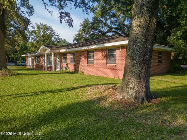 11128 Lamey Bridge Road, D'Iberville, MS 39540