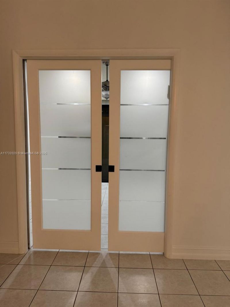 8204 NW 100th Ln, Tamarac, FL 33321 Photo