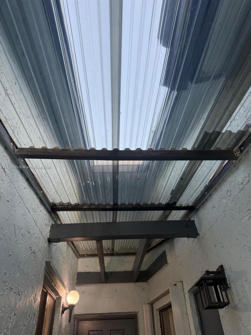 8204 NW 100th Ln, Tamarac, FL 33321 Photo