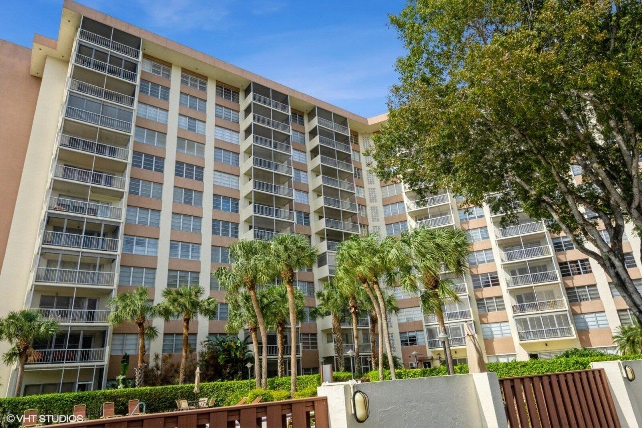 10777 W Sample Road, Unit 101, Coral Springs, FL 33065 Photo