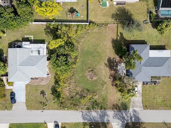 317 SE 32ND TERRACE, CAPE CORAL, FL 33904