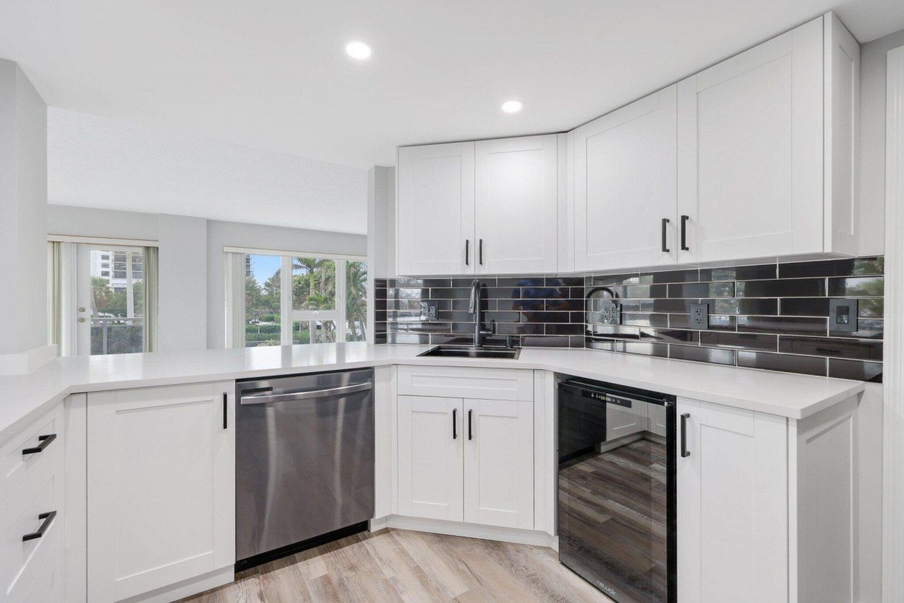 2066 N Ocean Boulevard, Unit 2sw, Boca Raton, FL 33431 Photo