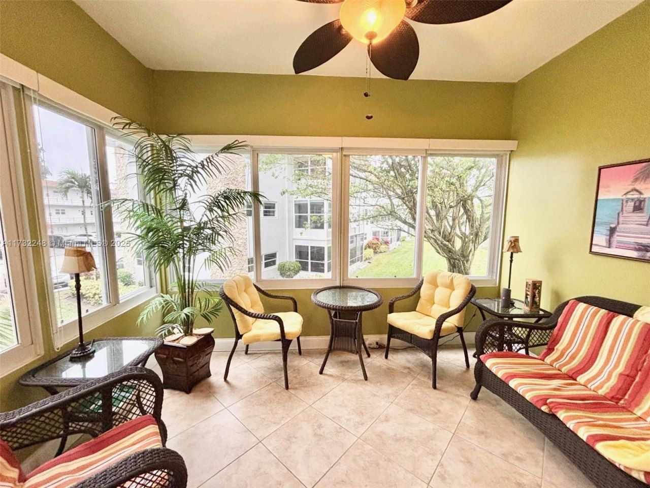 4806 NW 36th St, Unit 501, Lauderdale Lakes, FL 33319 Photo