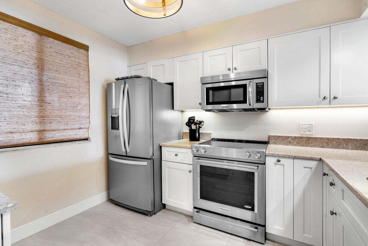 2601 Marina Isle Way, Unit 202, Jupiter, FL 33477 Photo