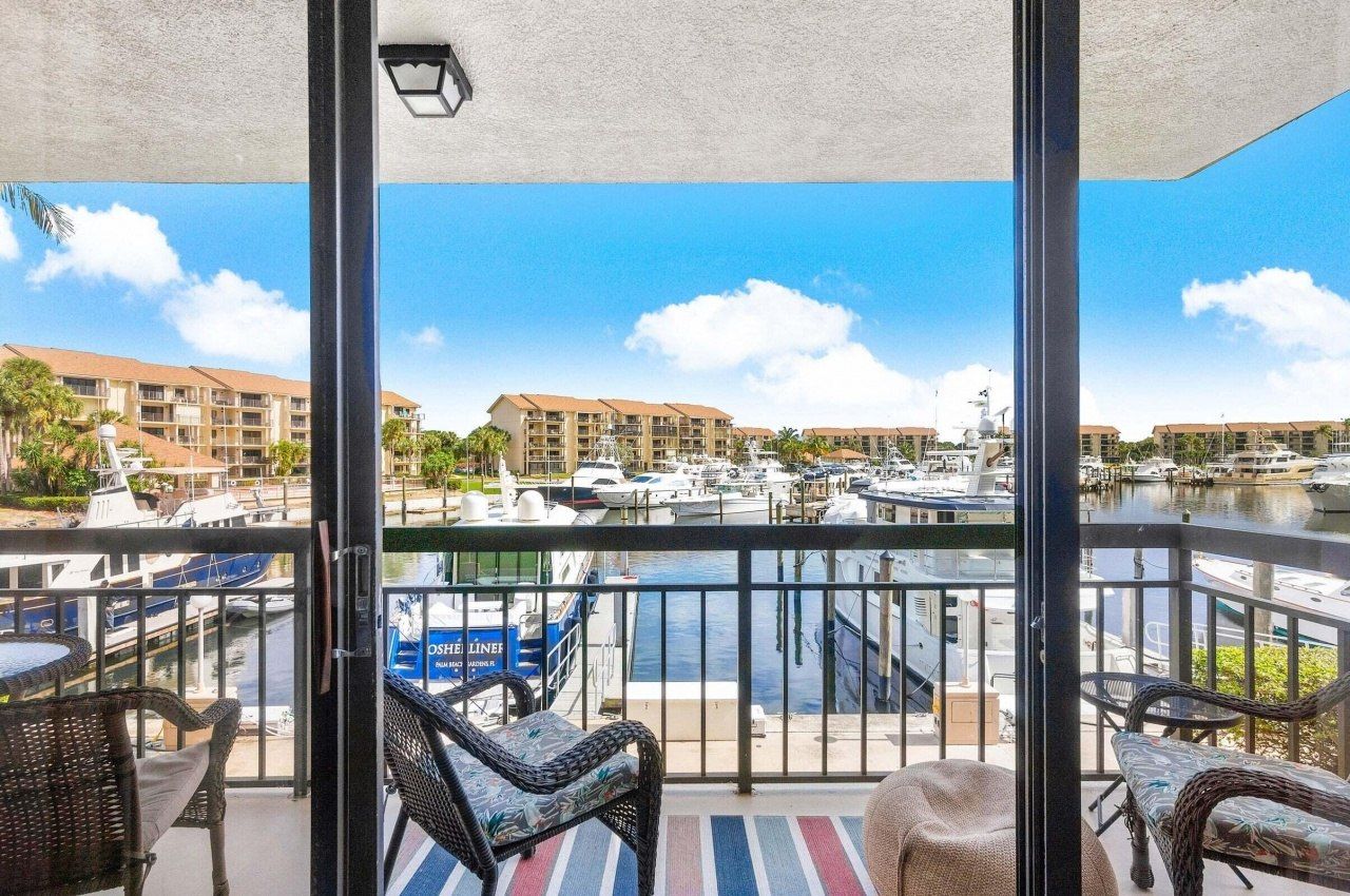 2601 Marina Isle Way, Unit 202, Jupiter, FL 33477 Photo