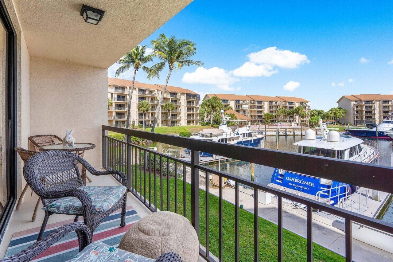 2601 Marina Isle Way, Unit 202, Jupiter, FL 33477 Photo