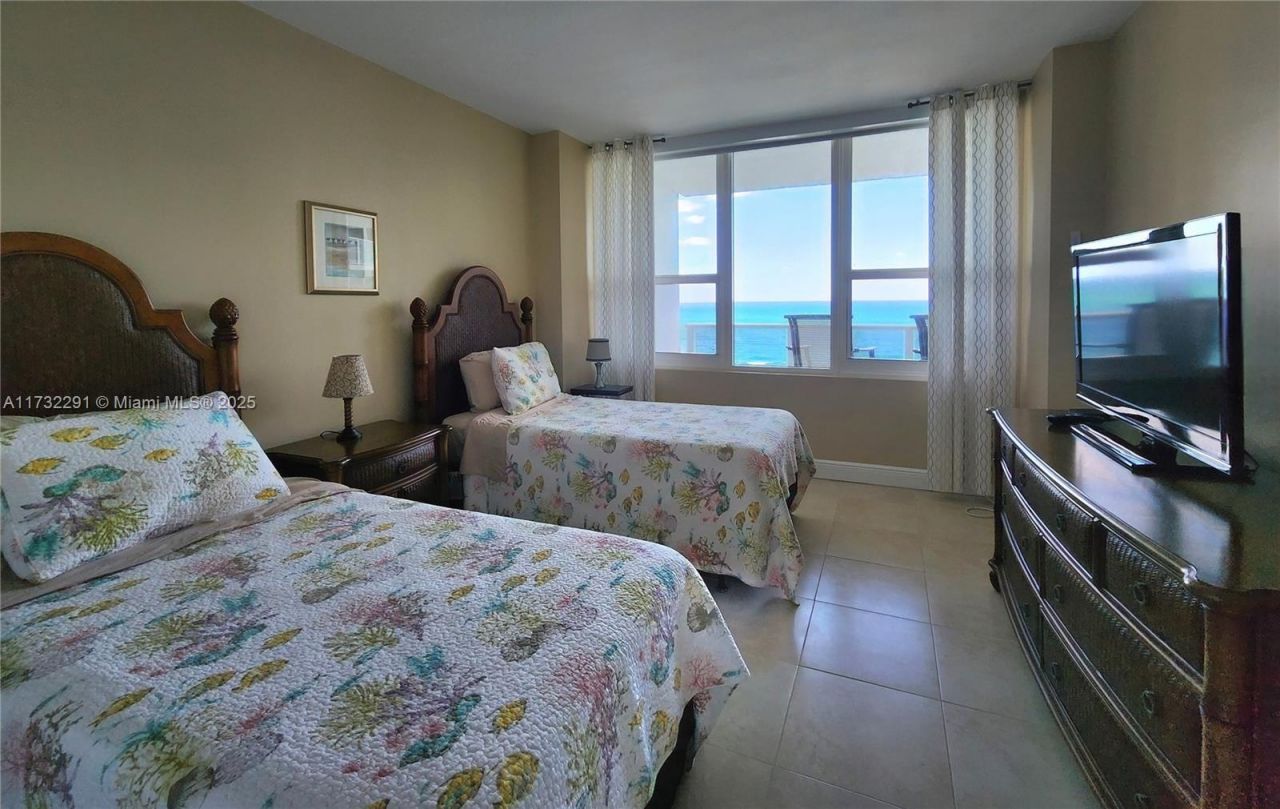 3505 S Ocean Dr, Unit 1206, Hollywood, FL 33019 Photo