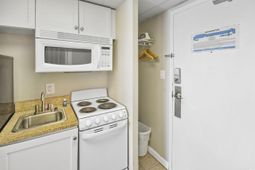 2207 S Ocean Blvd. photo 4