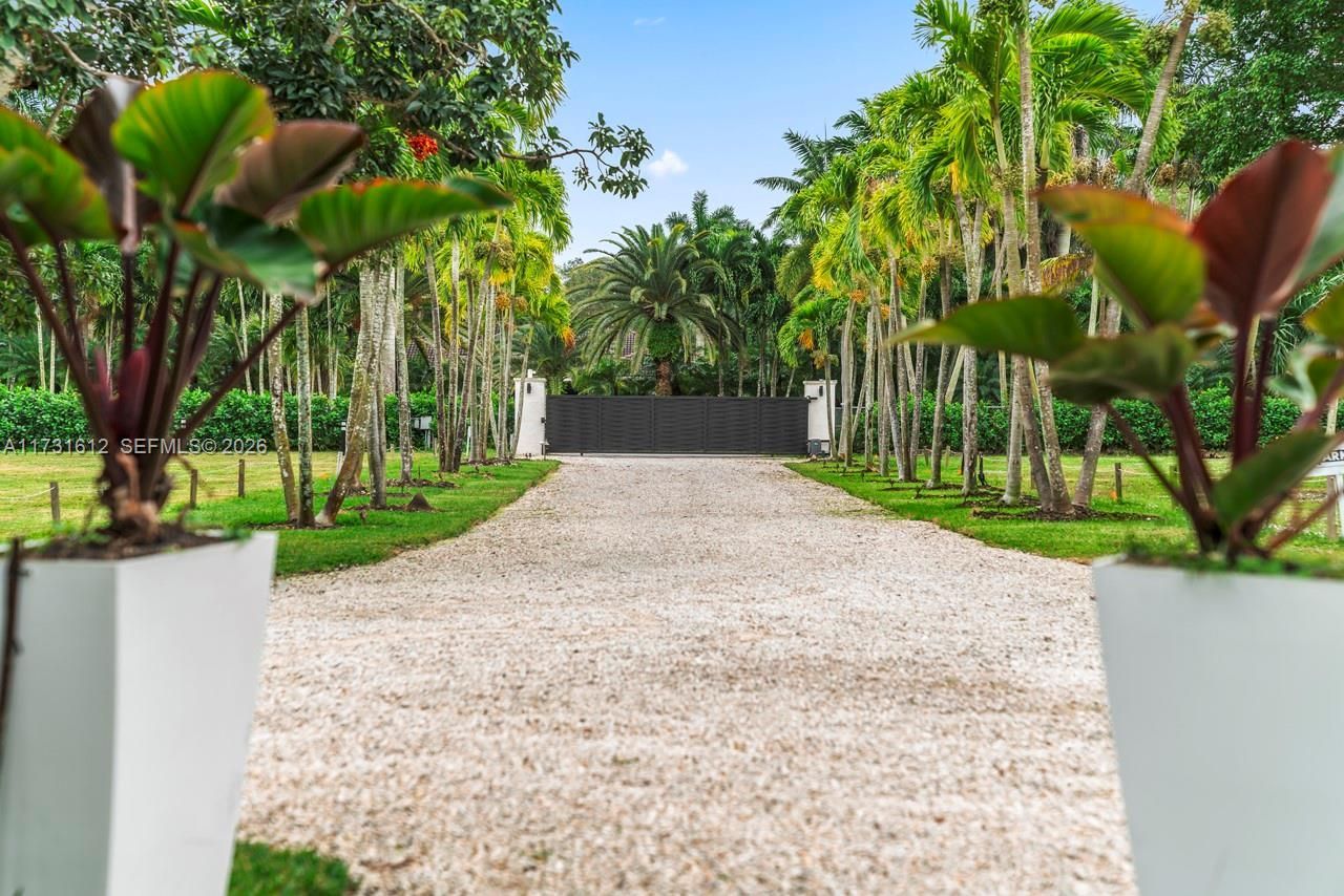 14875 SW 212th St, Miami, FL 33187 Photo