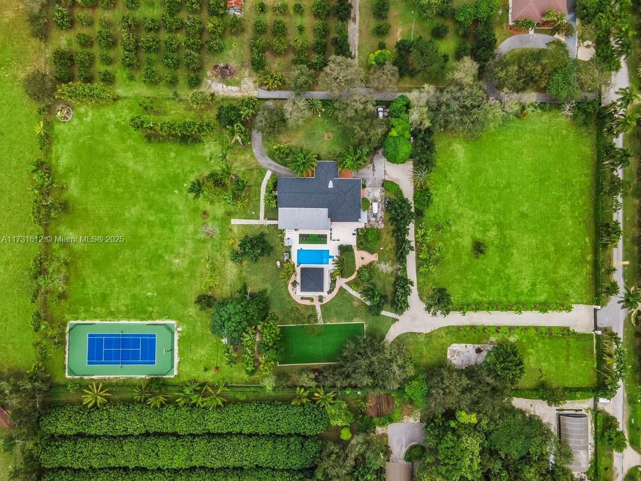 14875 SW 212th St, Miami, FL 33187 Photo