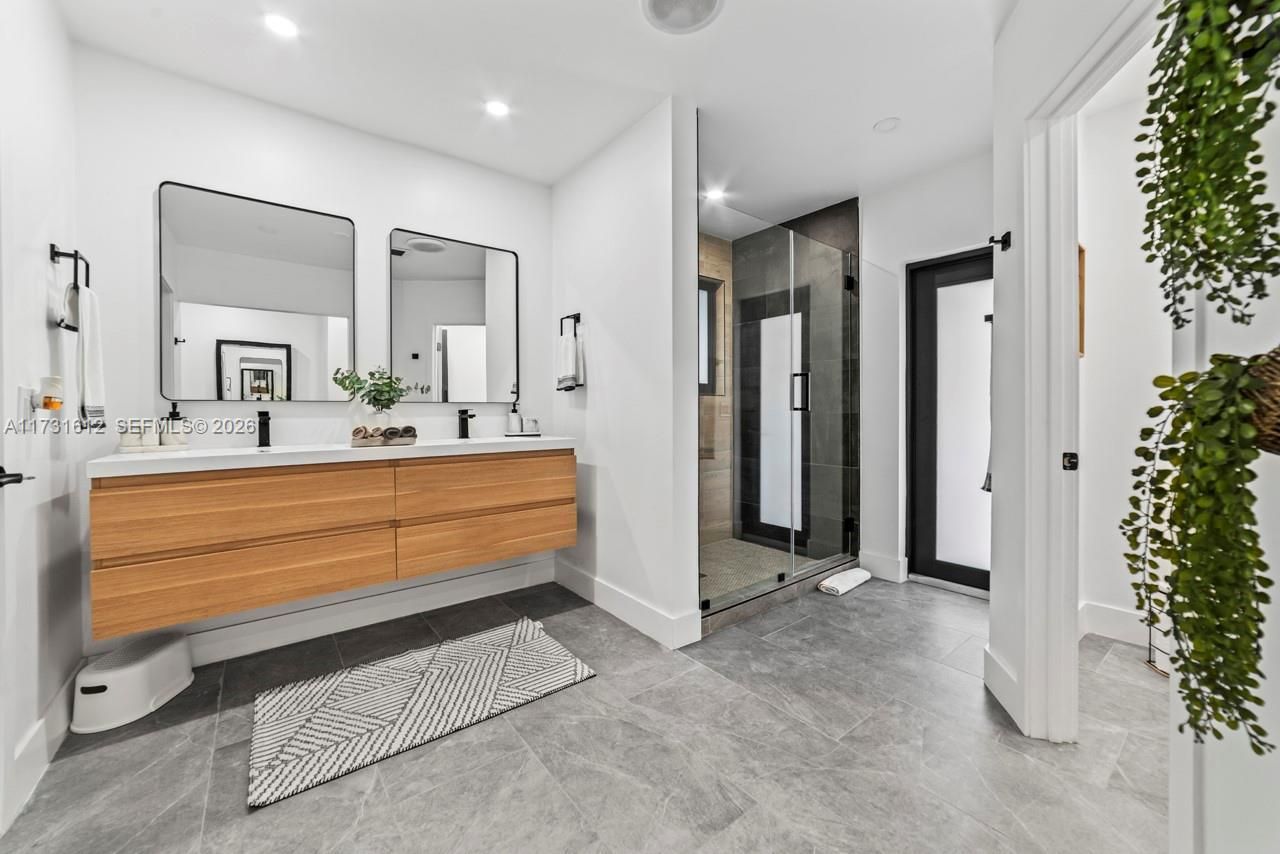 14875 SW 212th St, Miami, FL 33187 Photo