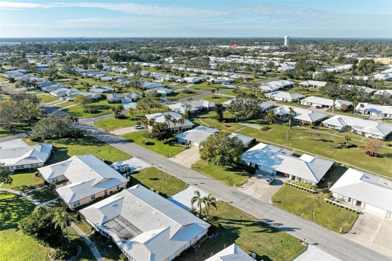 6704 11th Avenue W, Bradenton, FL 34209 Photo