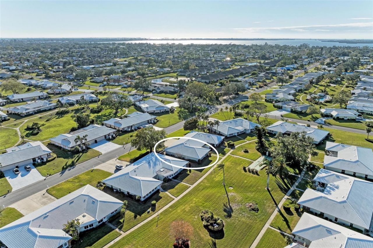 6704 11th Avenue W, Bradenton, FL 34209 Photo