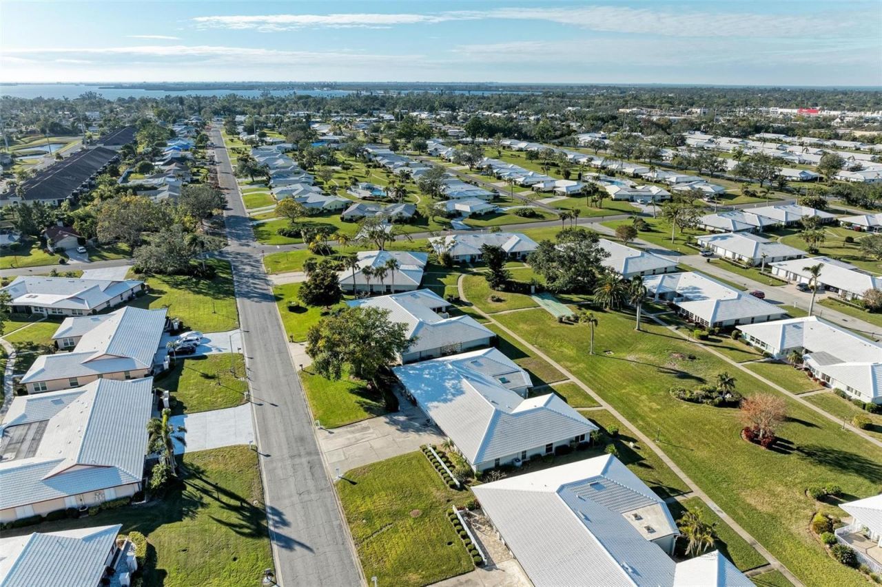 6704 11th Avenue W, Bradenton, FL 34209 Photo