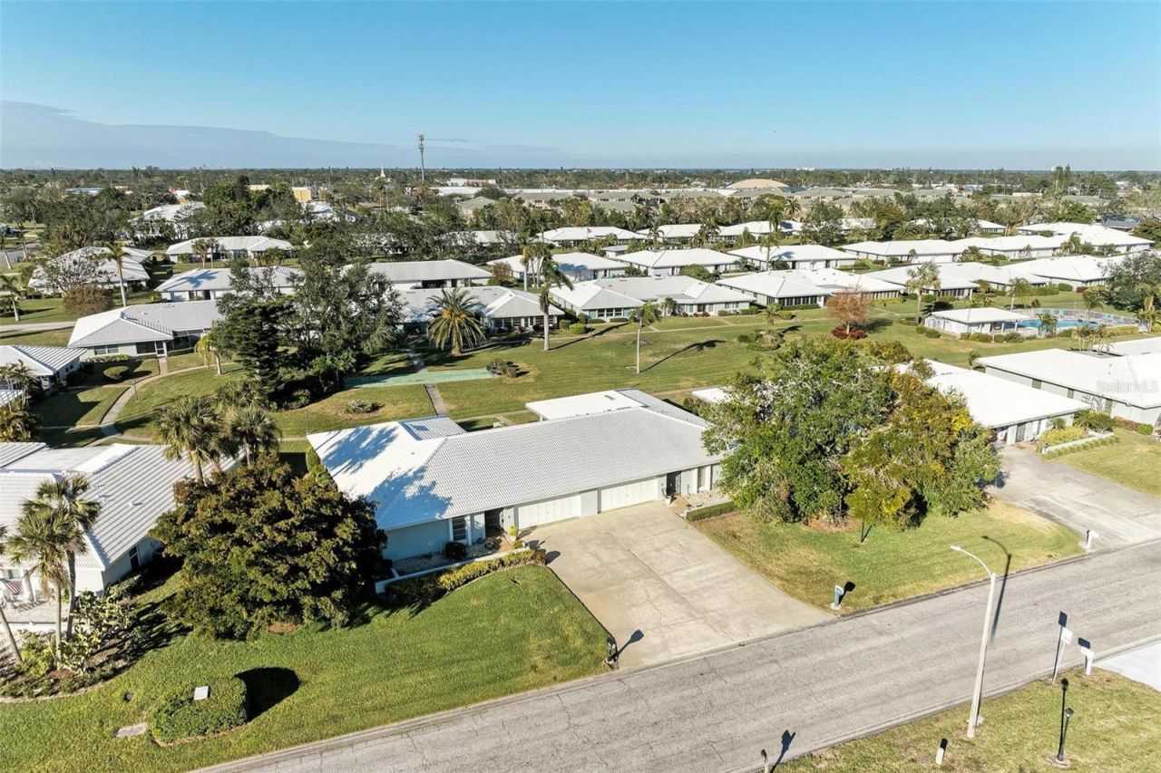 6704 11th Avenue W, Bradenton, FL 34209 Photo