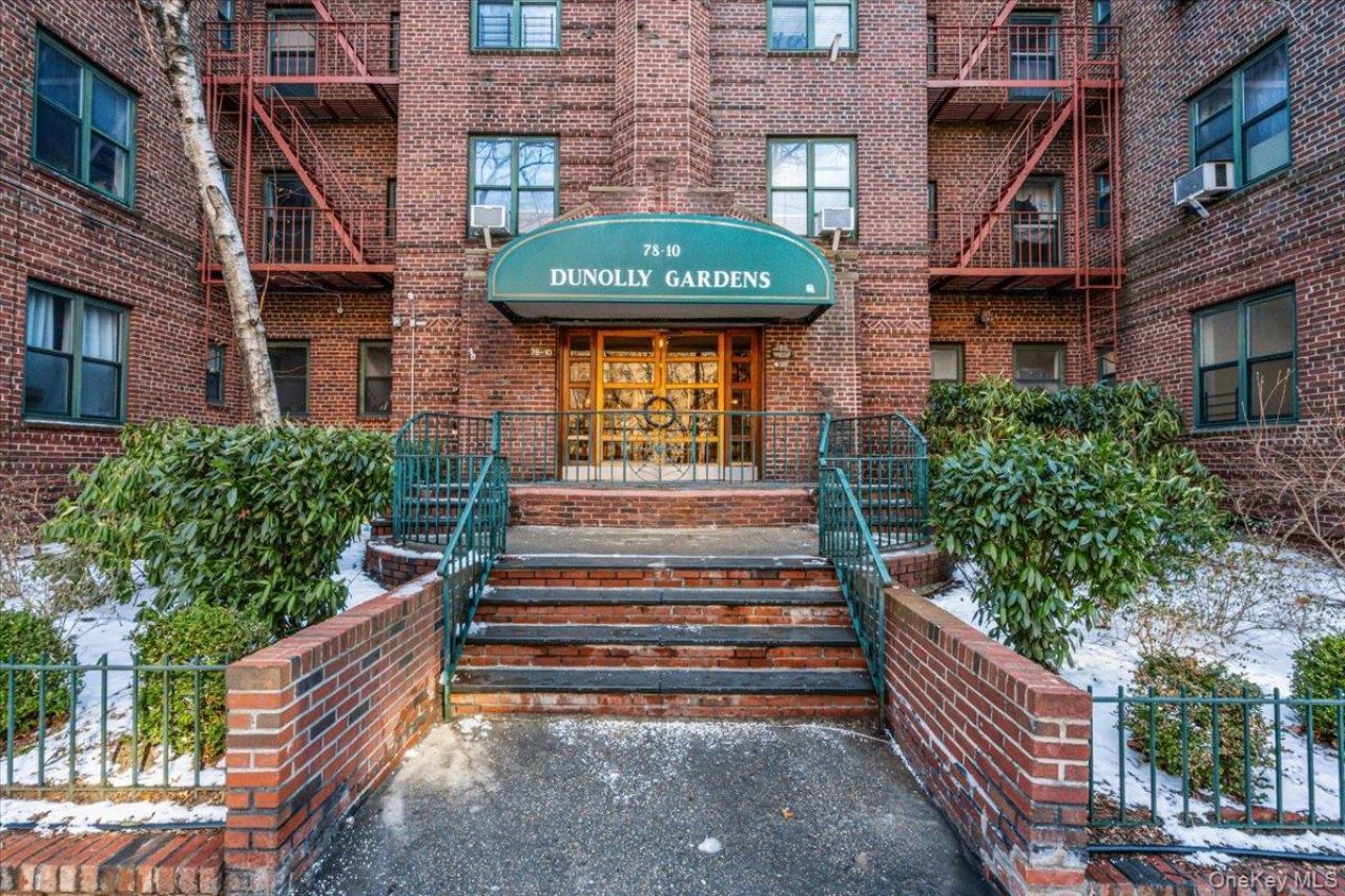 78-10 34 Avenue, Unit 4E, Jackson Heights, NY 11372 Main Photo