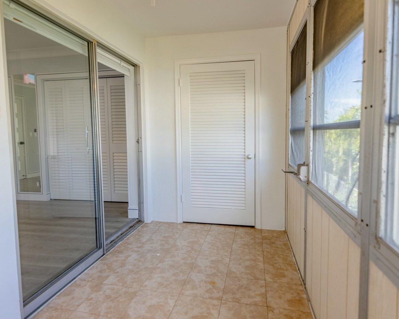 2840 Cynthia 204 Lane, Unit 204, Lake Worth Beach, FL 33461 Photo