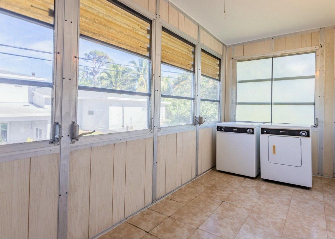 2840 Cynthia 204 Lane, Unit 204, Lake Worth Beach, FL 33461 Photo