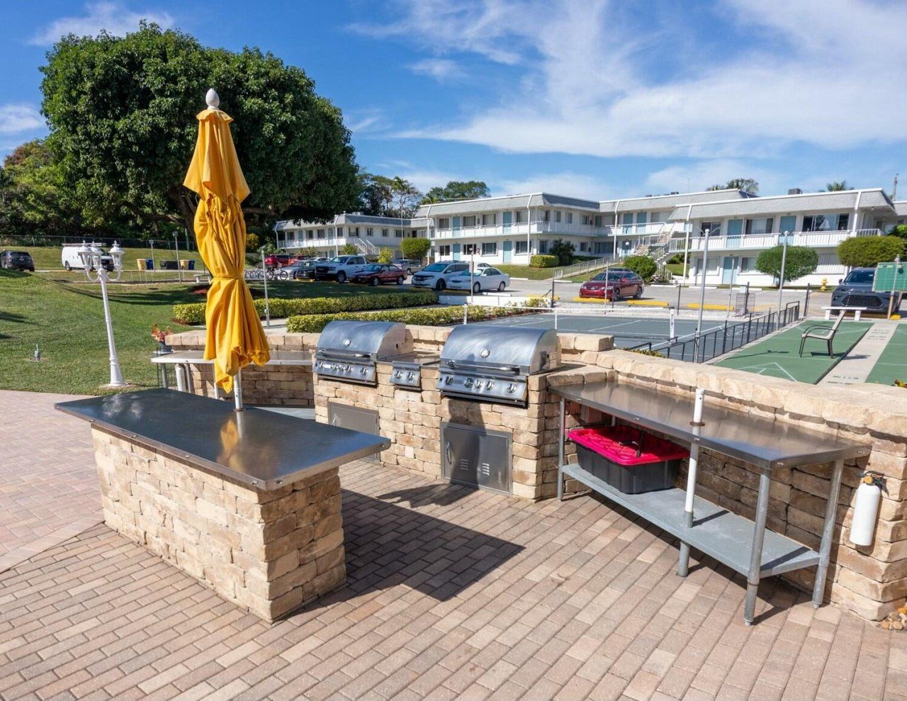 2840 Cynthia 204 Lane, Unit 204, Lake Worth Beach, FL 33461 Photo