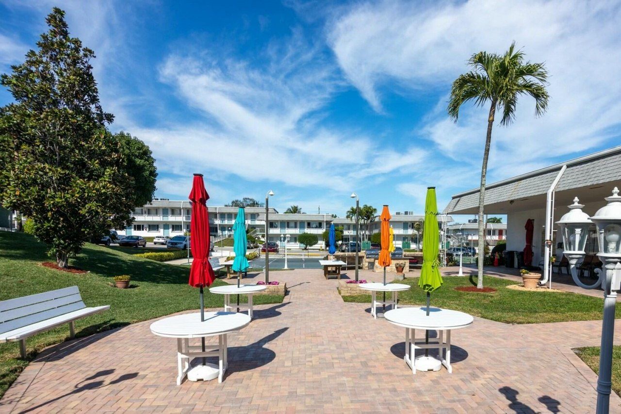 2840 Cynthia 204 Lane, Unit 204, Lake Worth Beach, FL 33461 Photo