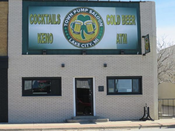 117 Main Street S, Lake City, MI 49651