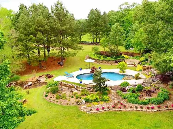 2330 WINDCLIFF DR, Eads, TN 38028