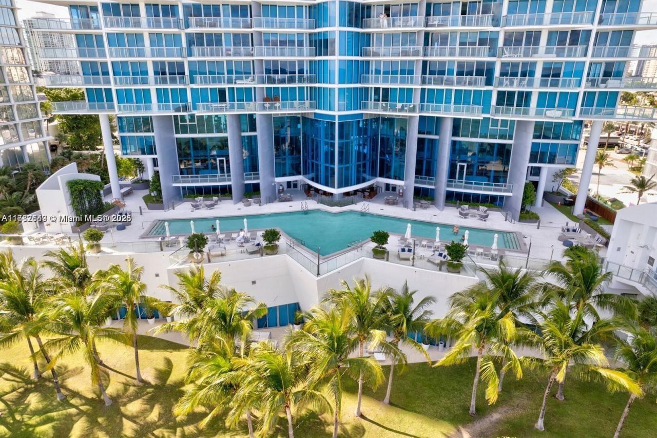 17001 Collins Ave, Unit 1802, Sunny Isles Beach, FL 33160 Photo