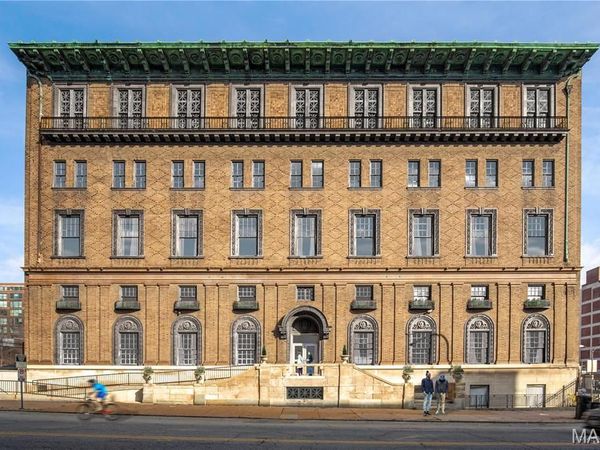 1411 Locust Street, St Louis, MO 63103