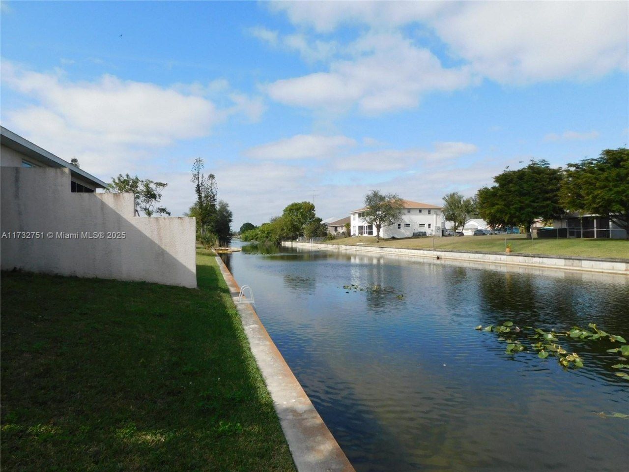 617 SE 7 St, Cape Coral, FL 33990 Photo