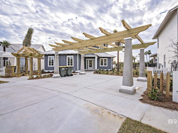 785 Kingston Lane, Gulf Shores, AL 36542