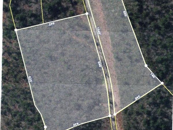 000 Black Mountain Rd, Hartford, TN 37753