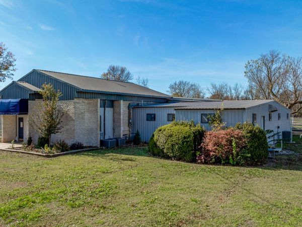 1916 E Street SW, Miami, OK 74354