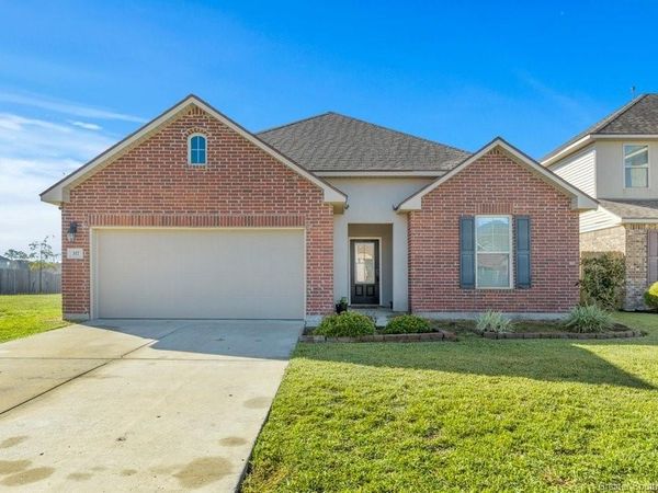 317 Langley Drive, Sulphur, LA 70665
