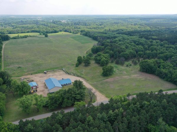 N8621 5th Road, Westfield, WI 53964