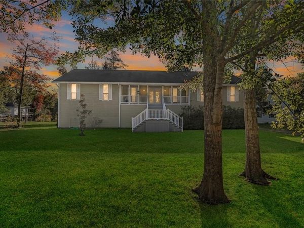 26512 LUCILLE Drive, Lacombe, LA 70445