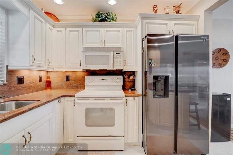 3209 NE 36th Street, Unit 8D, Fort Lauderdale, FL 33308 Photo