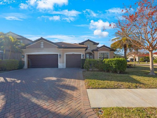 2564 GRAND CYPRESS BOULEVARD, PALM HARBOR, FL 34684